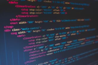 Skuteczne zapisywanie stron HTML: unikaj najczęstszych pułapek