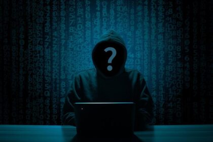 Zagadka wpływu filmów o hackerach na naszą sieć – czy sztuka może poprawić bezpieczeństwo?