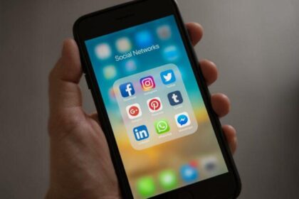 Jak skutecznie przywrócić usunięte konwersacje i odzyskać zdjęcia z Messengera?