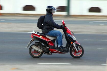 Ile zapłacisz za badanie techniczne motoroweru? Oto, co warto wiedzieć!