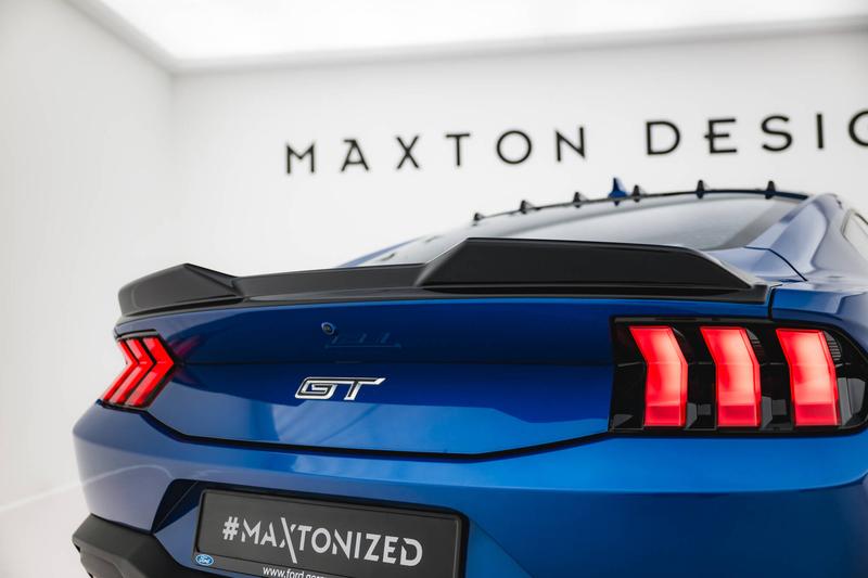 Porównanie modeli Ford Mustang