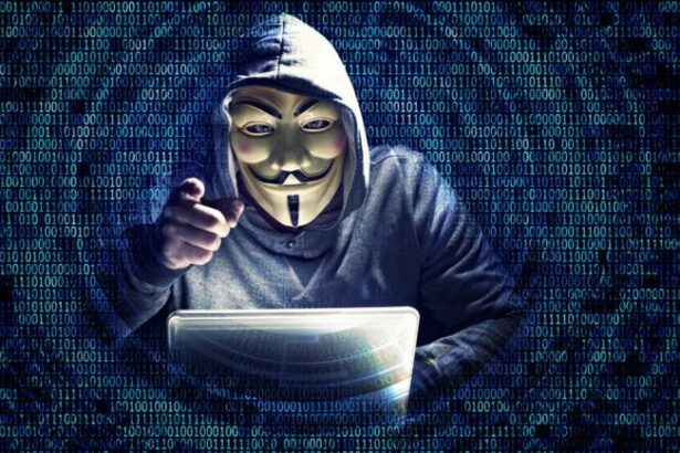 Hakerzy w filmach a rzeczywiste zagrożenia online – co naprawdę nas grozi?