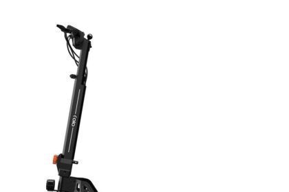 Hulajnoga elektryczna a motorower – co musisz wiedzieć o przepisach i uprawnieniach?