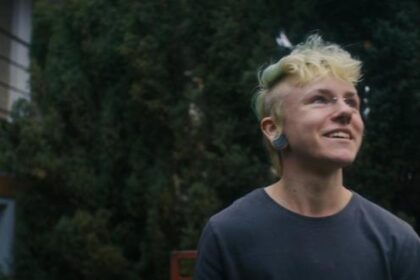 Najlepsze filmy z Mikołajem: Klasyki i nowości, które musisz zobaczyć tej zimy