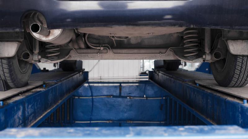 Koszty naprawy wydechu i oszczędności