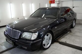 Odkryj tajemnice Mercedesa W140 AMG – wszystko, co warto wiedzieć