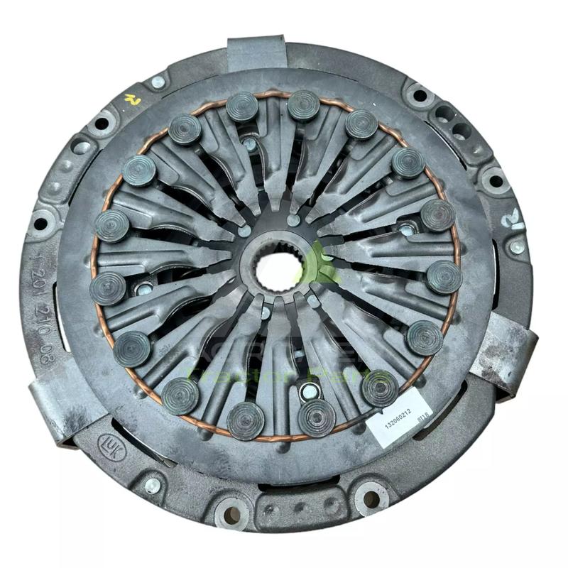 Jak prawidłowe trzymanie nogi na sprzęgle pomoże uniknąć kosztownych błędów podczas jazdy?