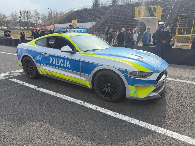 Silniki w Ford Mustang: kompletny przewodnik po wersjach, parametrach i specyfikacji
