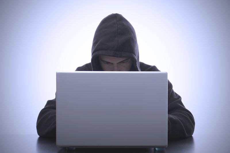 Hakerzy w filmach a rzeczywistość: które mity o programistach są prawdziwe?