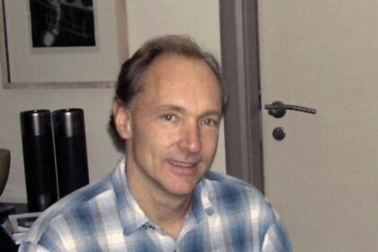 Kiedy powstał HTML? Historia języka, który zmienił internet